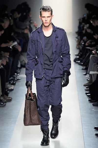 Look 1